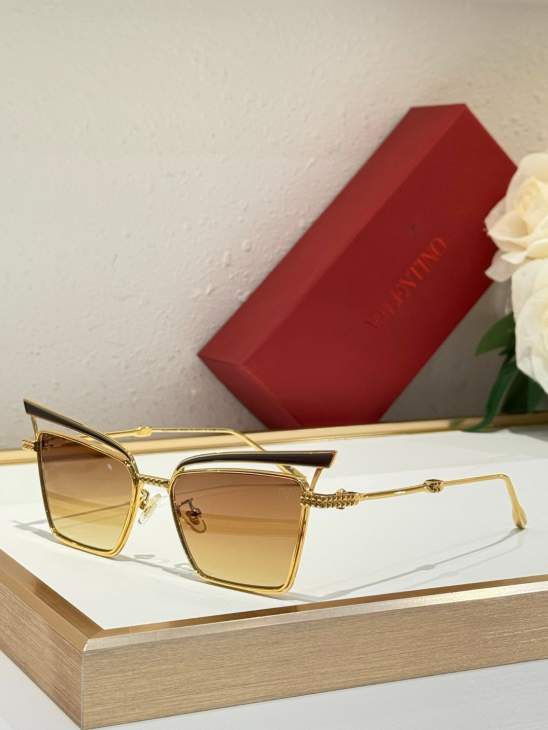 Picture of Valentino Sunglasses _SKUfw71271501fw